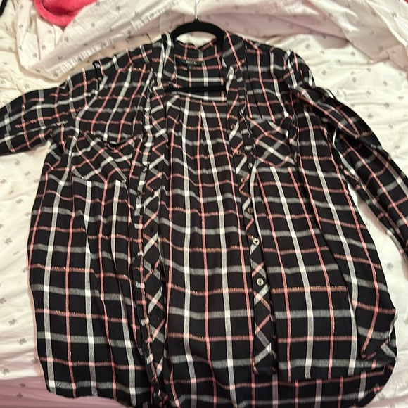 Cute checkered long sleeve blouse - Picture 1 of 1